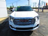 Used 2024 GMC Terrain Denali w/ Denali Premium Package image 2