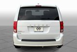 Used 2017 Dodge Grand Caravan SE image 4