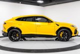 Used 2022 Lamborghini Urus image 2