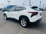 Used 2025 Chevrolet Trax LS w/ LS Convenience Package image 5