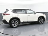 Used 2023 Nissan Rogue SV image 3