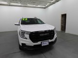 Used 2022 GMC Terrain SLE w/ Driver Convenience Package image 3