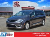 Used 2017 Chrysler Pacifica Touring-L image 3