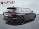 Used 2023 Mitsubishi Outlander SE Black Edition image 5