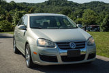 Used 2010 Volkswagen Jetta TDI image 3