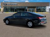 New 2025 Hyundai Elantra SE image 4