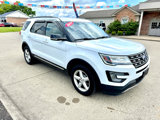 Used 2017 Ford Explorer XLT w/ Equipment Group 201A image 3