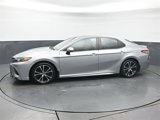 Used 2018 Toyota Camry SE image 2