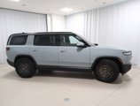 Used 2023 Rivian R1S Adventure image 4