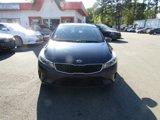 Used 2017 Kia Forte LX image 2