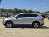 Used 2020 Volkswagen Tiguan SE image 4