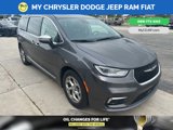 Used 2023 Chrysler Pacifica Limited image 4