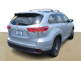Used 2018 Toyota Highlander XLE image 4