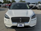 Used 2022 Lincoln Corsair AWD w/ Premium Package image 2