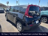 Used 2022 Kia Soul LX image 2