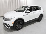 Certified 2024 Volkswagen Tiguan SE image 3