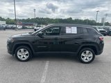 Used 2022 Jeep Compass Latitude image 4
