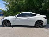 Used 2015 Hyundai Genesis 3.8 image 2