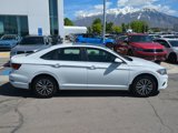 Certified 2019 Volkswagen Jetta SE w/ Cold Weather Package image 2