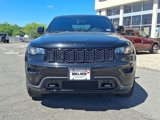 Used 2019 Jeep Grand Cherokee Laredo image 2