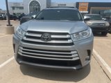 Used 2017 Toyota Highlander XLE image 2