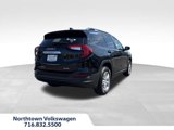 Used 2022 GMC Terrain SLE w/ Driver Convenience Package image 3