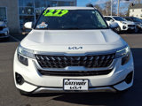 Certified 2022 Kia Seltos Nightfall Edition image 2