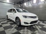 Used 2018 Chrysler Pacifica Limited w/ Advanced Safetytec Group image 4