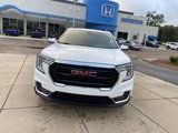 Used 2023 GMC Terrain SLE w/ Driver Convenience Package image 3