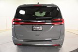 Used 2022 Chrysler Pacifica Touring-L image 6