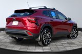 Used 2025 Chevrolet Trax RS w/ Sunroof Package image 2