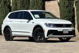Used 2021 Volkswagen Tiguan SE image 2
