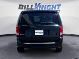 Used 2018 Dodge Grand Caravan SE w/ UConnect Hands-Free Group image 4