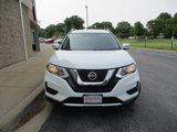 Used 2018 Nissan Rogue SV image 3