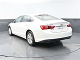 Used 2017 Chevrolet Malibu LT image 4