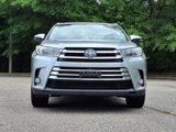 Used 2017 Toyota Highlander Limited Platinum image 3