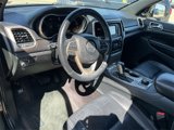 Used 2017 Jeep Grand Cherokee Limited image 2