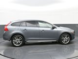 Used 2016 Volvo V60 T5 Cross Country image 2