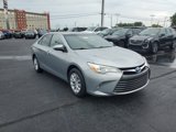 Used 2017 Toyota Camry LE image 4