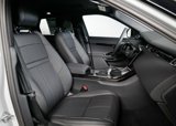 New 2025 Land Rover Range Rover Evoque Dynamic SE image 3