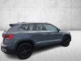 Used 2024 Volkswagen Taos SE w/ Panoramic Sunroof Package image 5