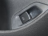 Used 2022 Volkswagen Passat 2.0T SE image 2