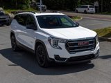 Used 2022 GMC Terrain AT4 image 3