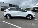 Certified 2024 Ford Edge SE image 3