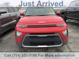 Used 2022 Kia Soul LX w/ Technology Package image 2
