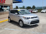 Used 2018 Kia Soul + image 2