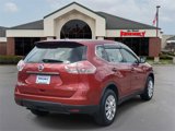 Used 2016 Nissan Rogue S image 4