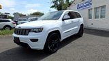 Used 2018 Jeep Grand Cherokee Altitude image 2