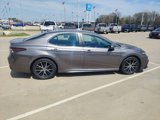 Used 2021 Toyota Camry SE image 4