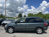 Used 2005 Dodge Caravan SXT w/ Popular Equipment Group image 3